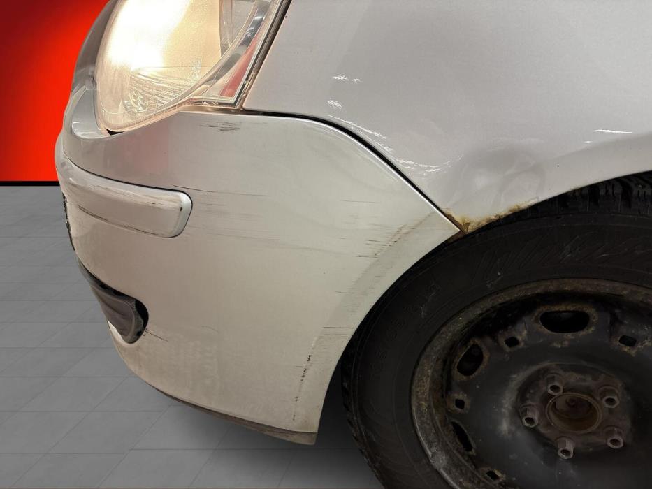 VOLKSWAGEN Polo 2005