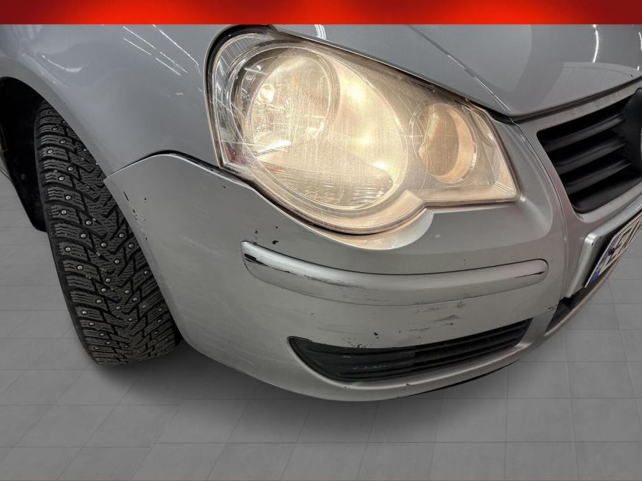 VOLKSWAGEN Polo 2005