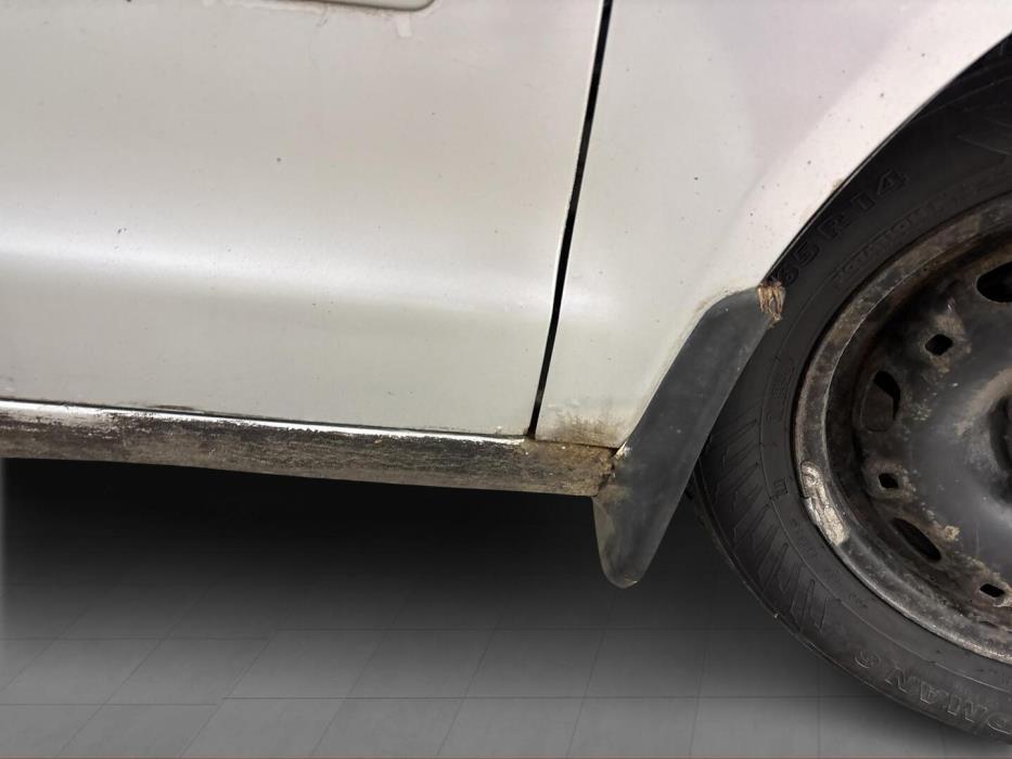 VOLKSWAGEN Polo 2005