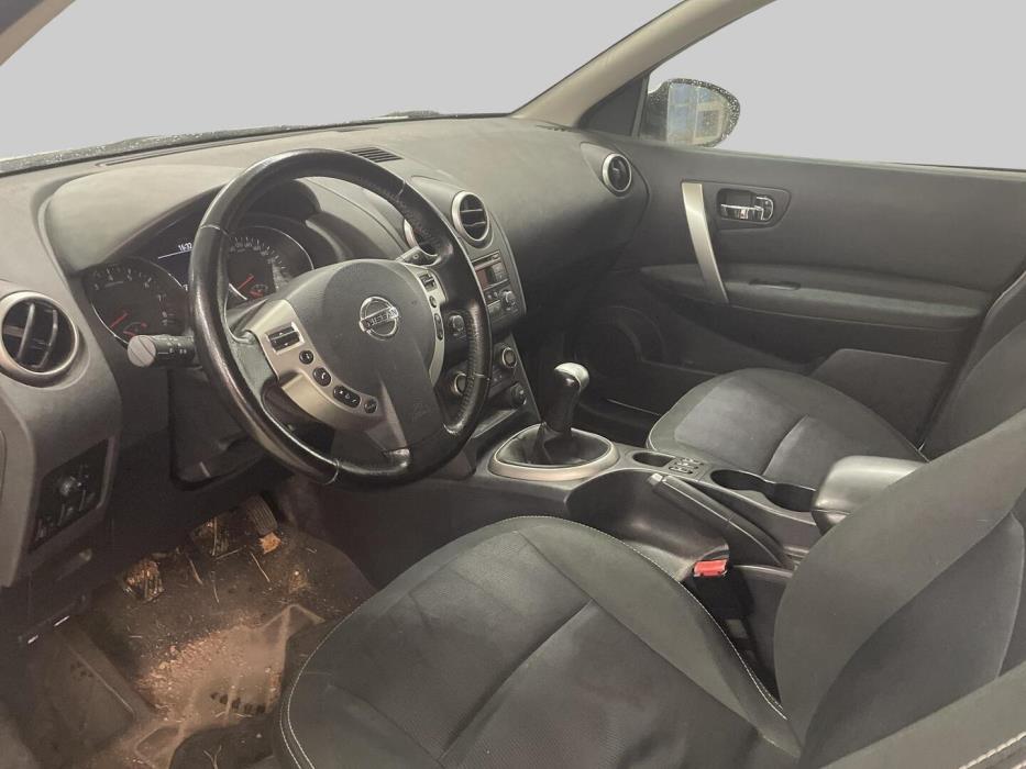 NISSAN Qashqai 2011