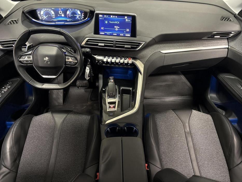 PEUGEOT 5008 2018