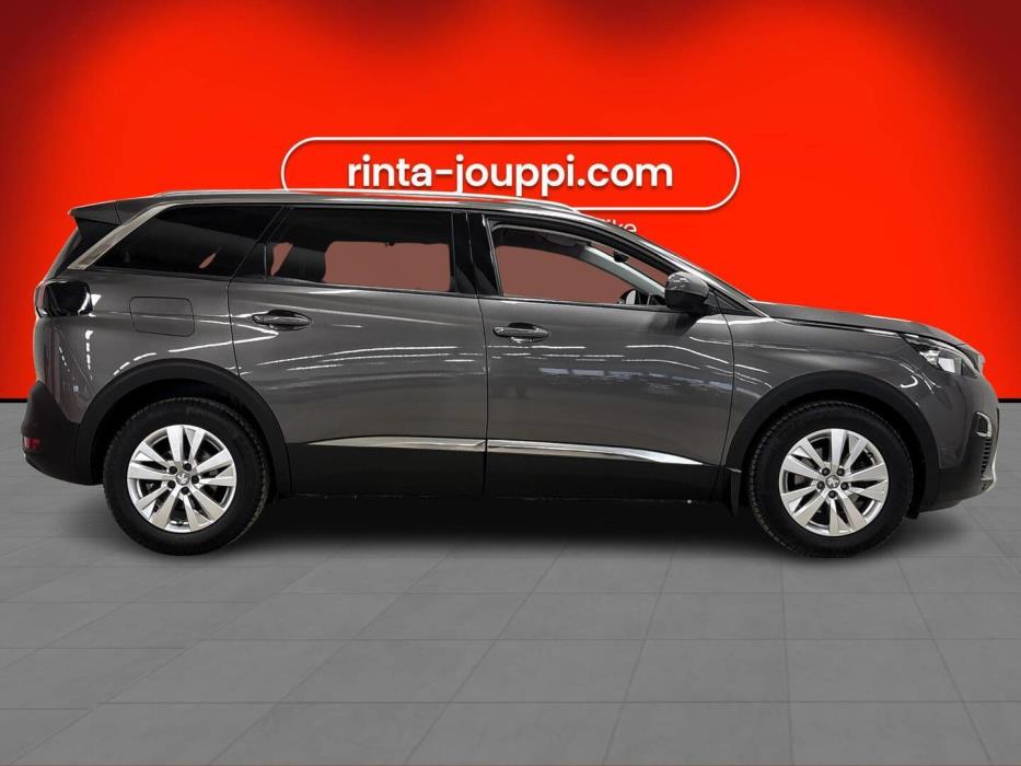 PEUGEOT 5008 2018