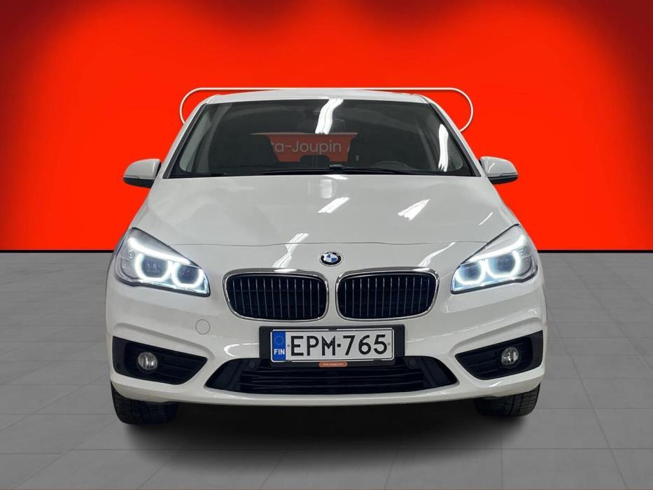 BMW 225 2018