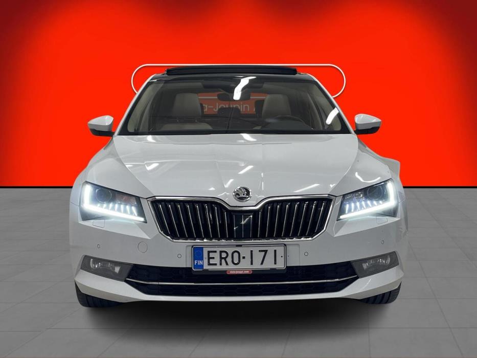 SKODA Superb 2019