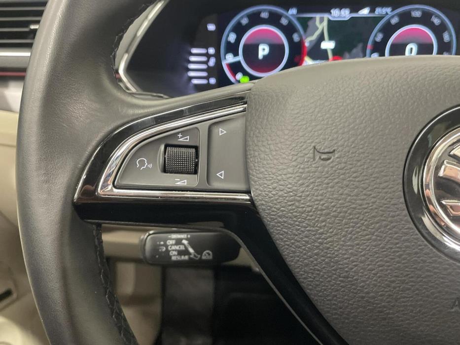 SKODA Superb 2019