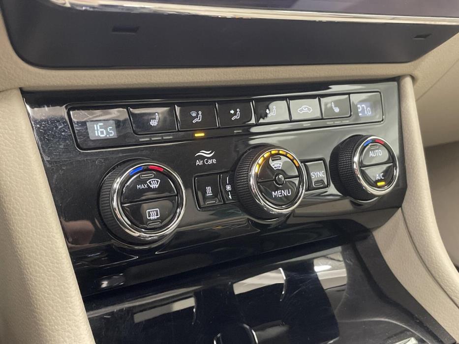 SKODA Superb 2019