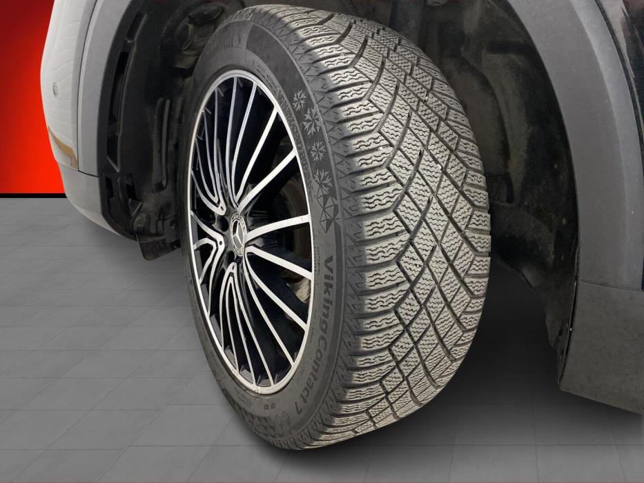 MERCEDES-BENZ EQB 2022