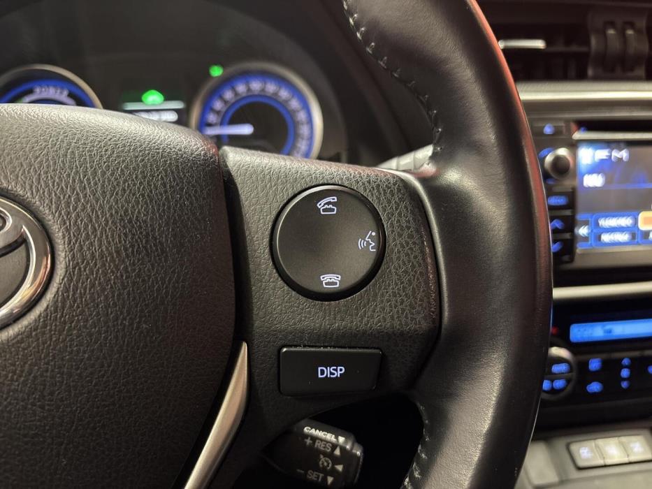 TOYOTA Auris 2014