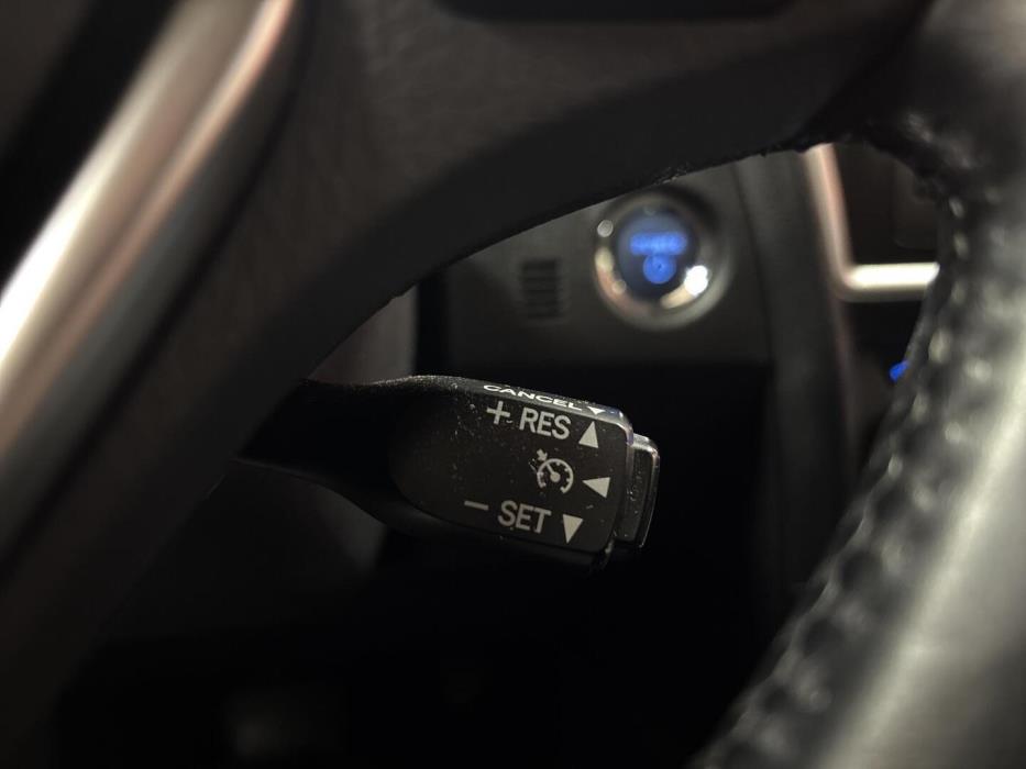 TOYOTA Auris 2014