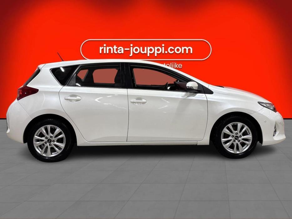 TOYOTA Auris 2014
