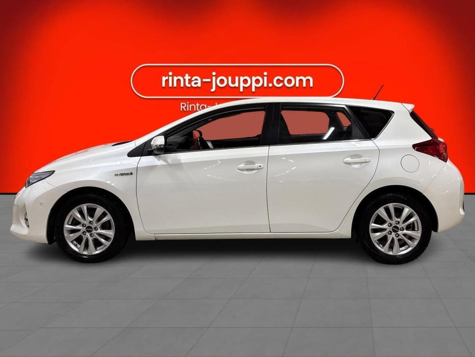 TOYOTA Auris 2014