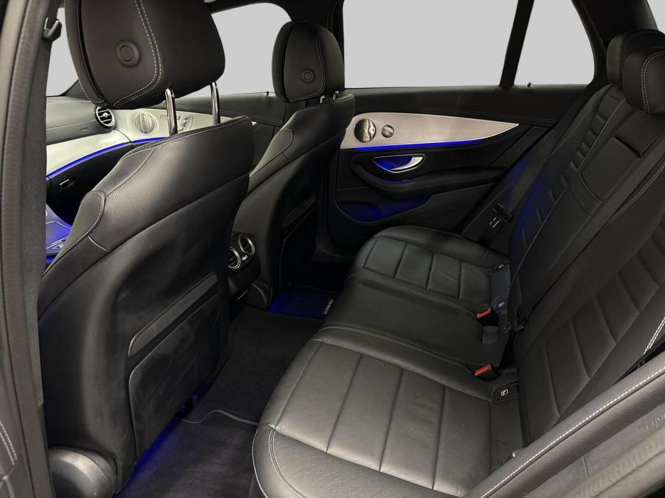 MERCEDES-BENZ E 2023