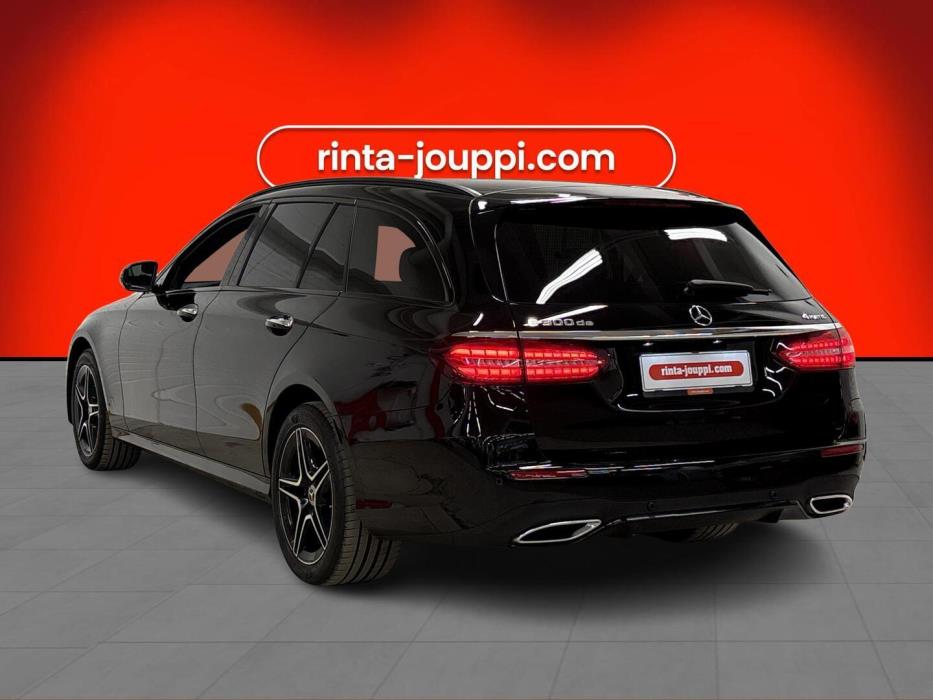 MERCEDES-BENZ E 2023