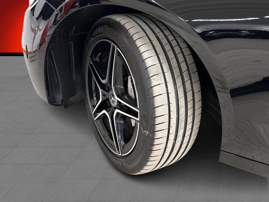 MERCEDES-BENZ E 2023