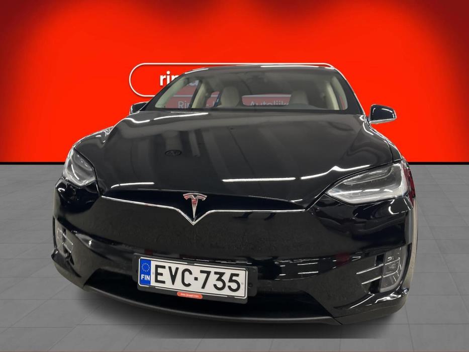TESLA Model X 2018