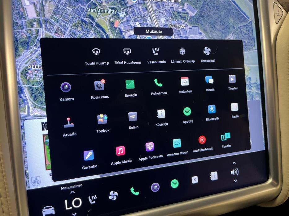 TESLA Model X 2018