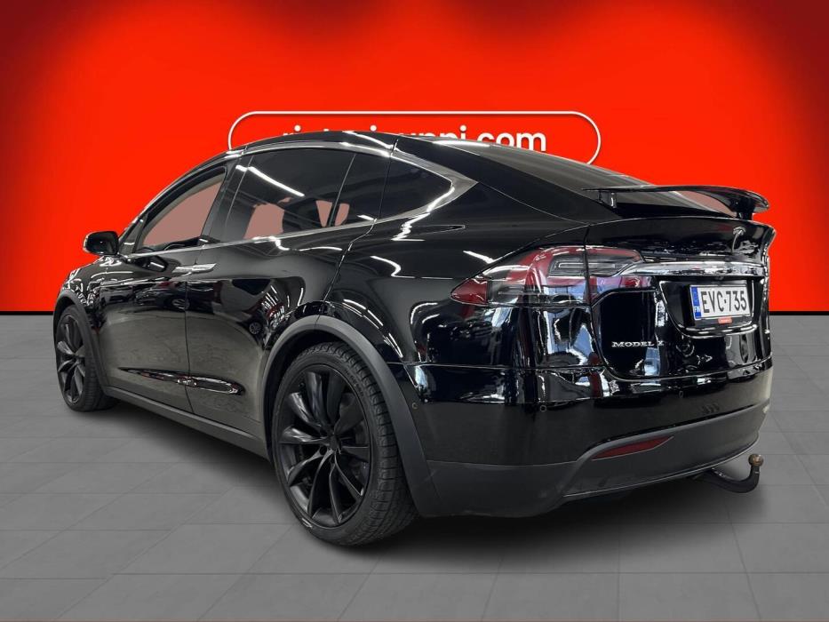 TESLA Model X 2018