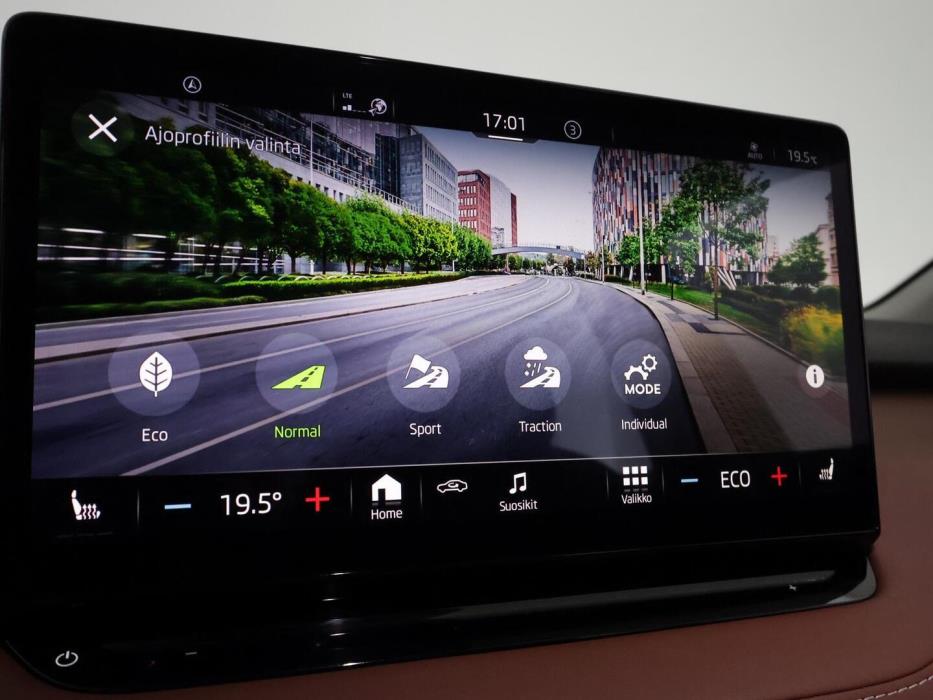 SKODA ENYAQ 2022