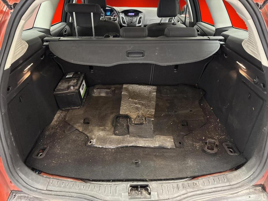 FORD Focus 2012