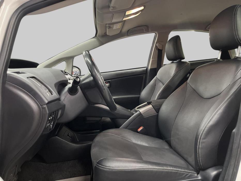 TOYOTA PRIUS PLUG-IN 2014