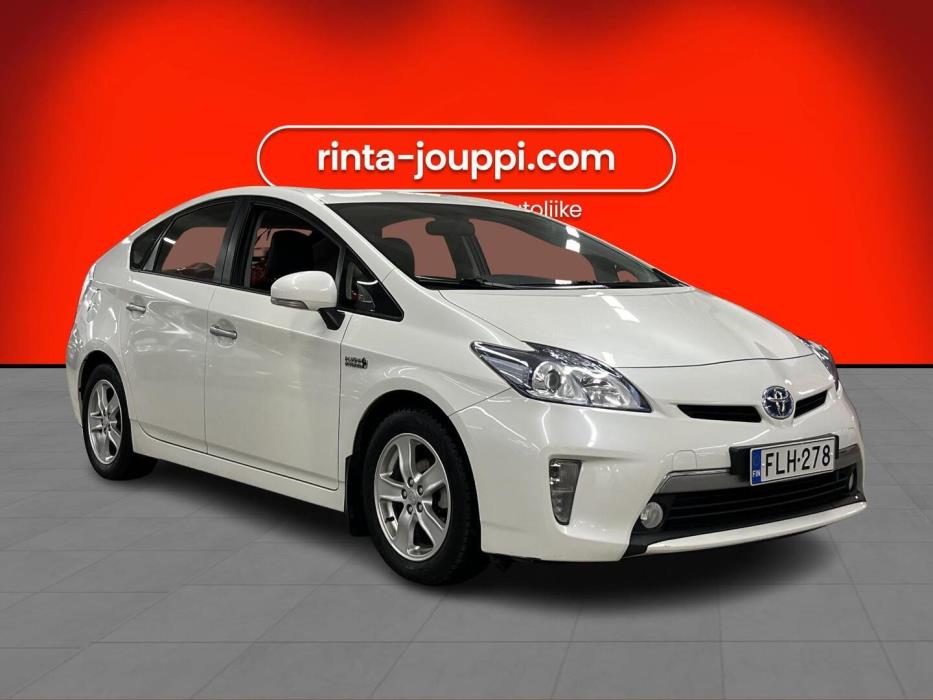 TOYOTA PRIUS PLUG-IN 2014