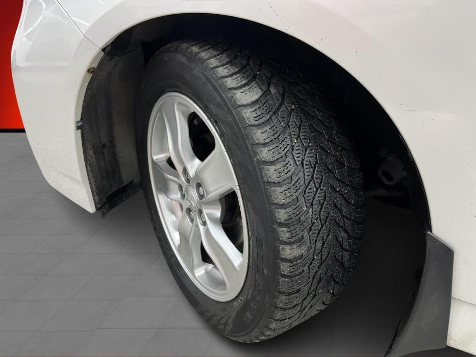 TOYOTA PRIUS PLUG-IN 2014