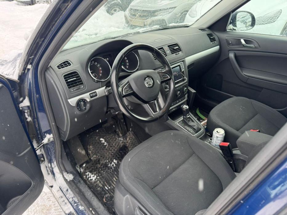 SKODA Yeti 2015