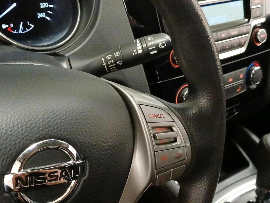 NISSAN Qashqai 2016
