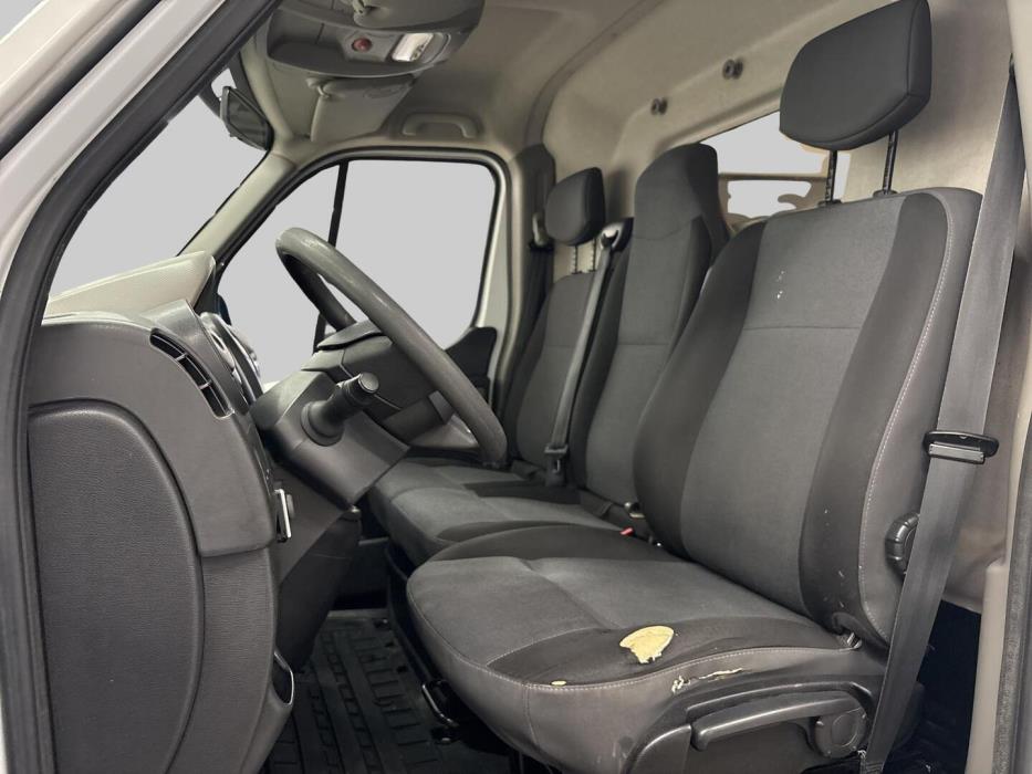 NISSAN NV400 2018