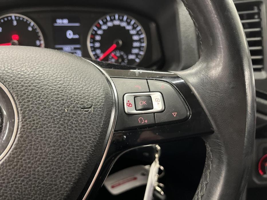 VOLKSWAGEN Amarok 2019