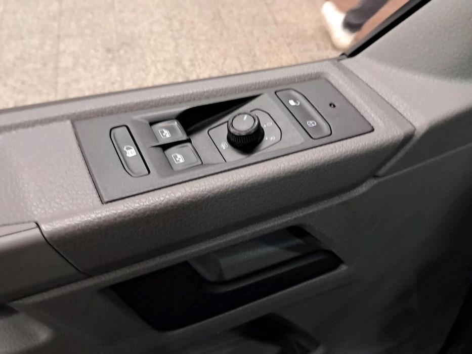 VOLKSWAGEN Transporter 2020