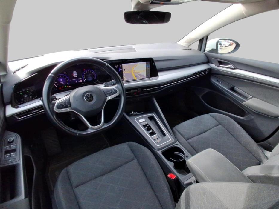 VOLKSWAGEN Golf 2021
