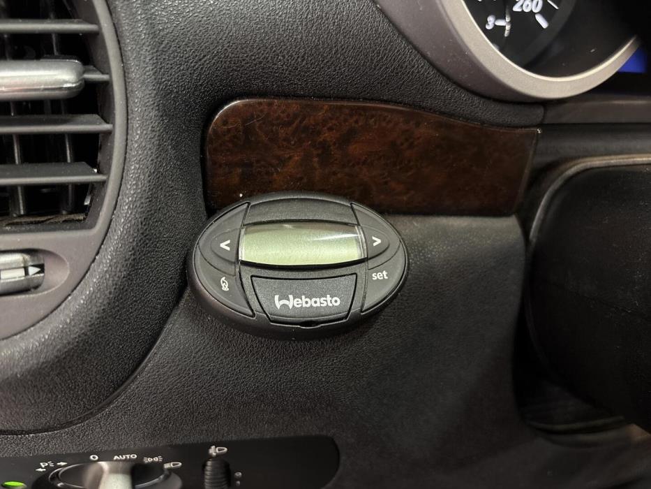 MERCEDES-BENZ SLK 2004