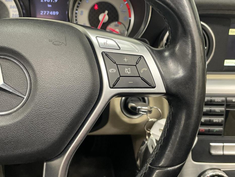 MERCEDES-BENZ SLK 2011