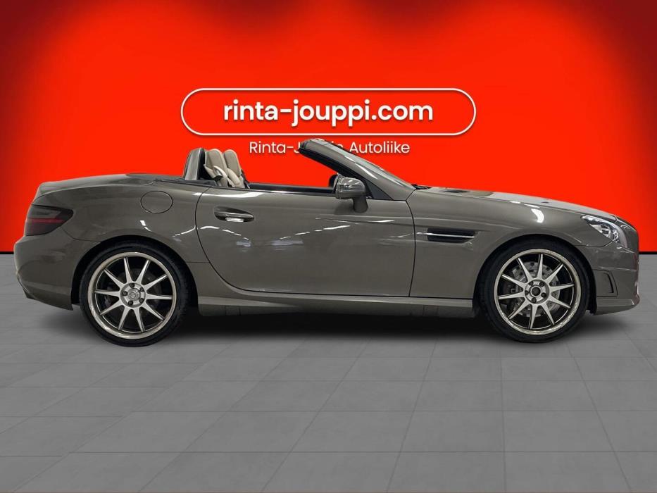 MERCEDES-BENZ SLK 2011