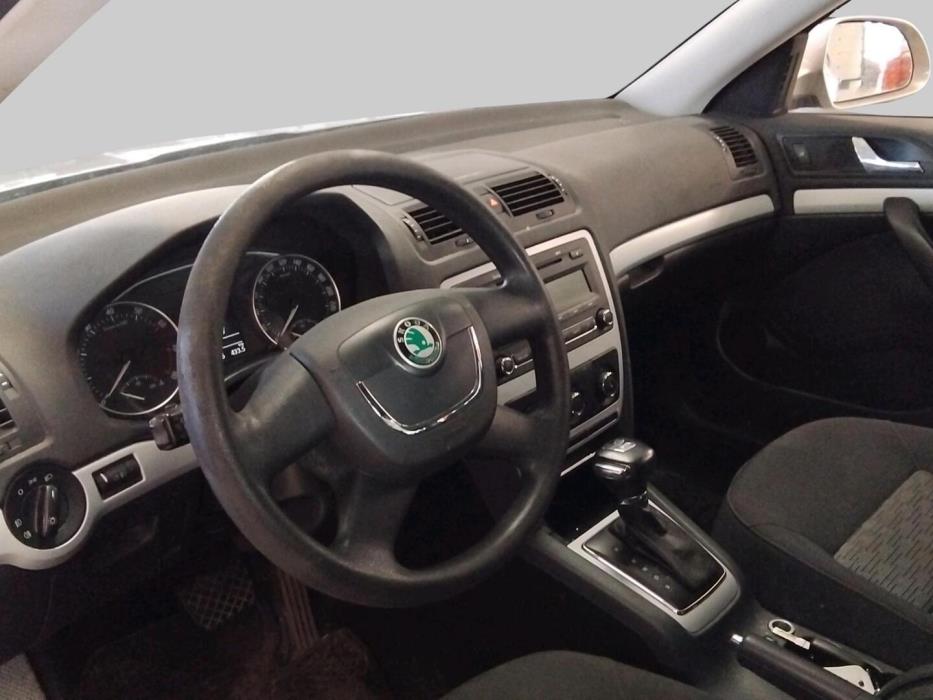 SKODA Octavia 2011