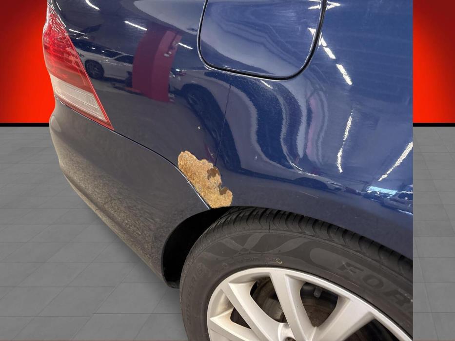 VOLKSWAGEN Golf 2012