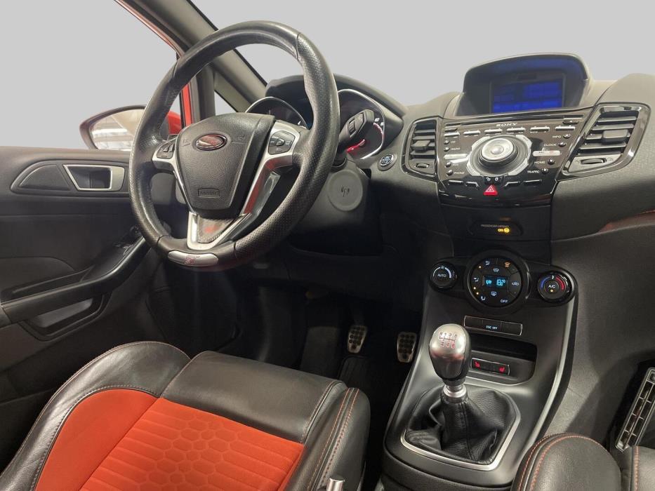 FORD Fiesta 2013