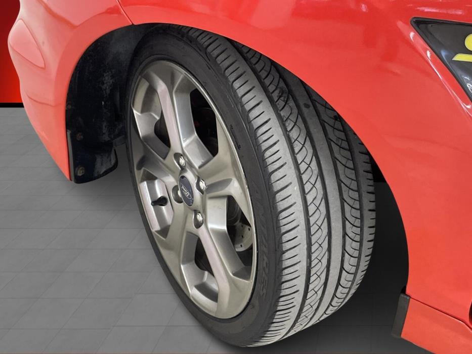 FORD Fiesta 2013