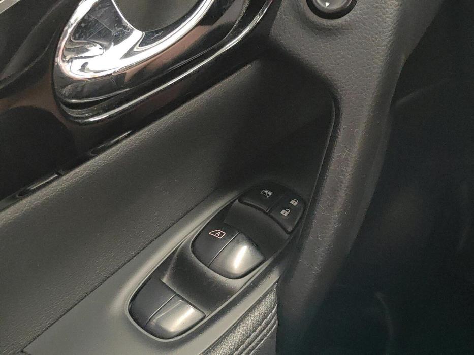 NISSAN Qashqai 2016