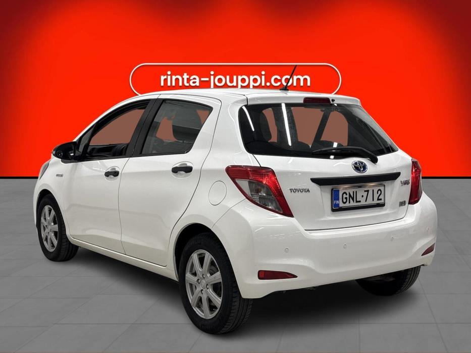 TOYOTA Yaris 2014