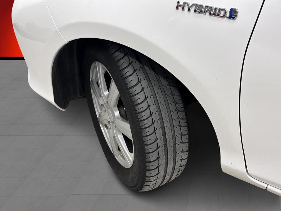 TOYOTA Yaris 2014