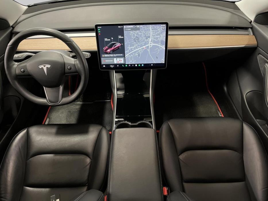 TESLA Model 3 2019
