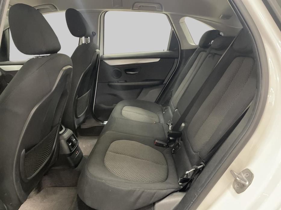 BMW 225 2019