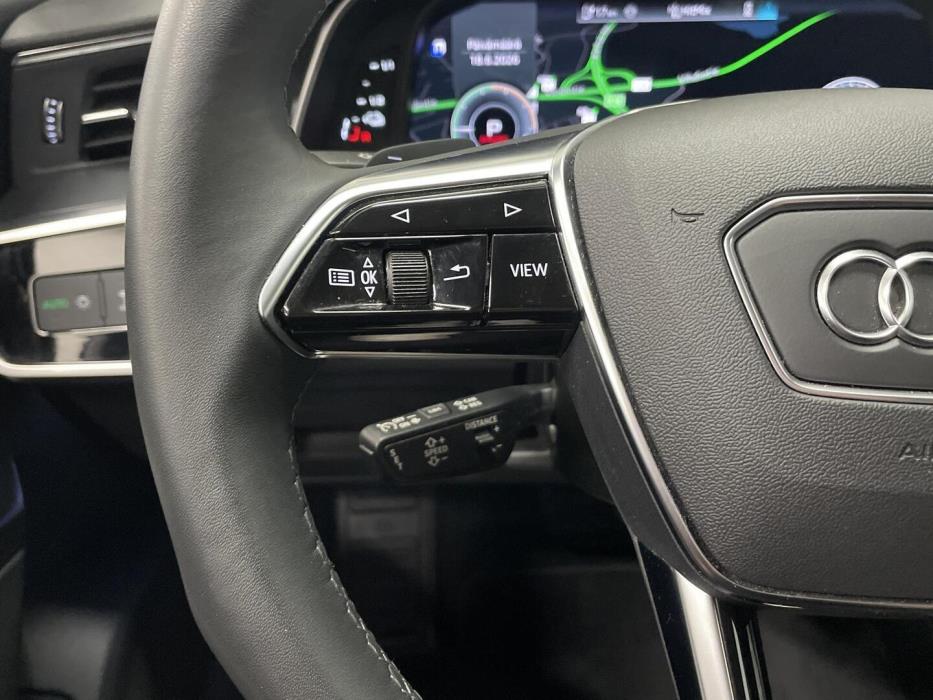 AUDI A6 2025