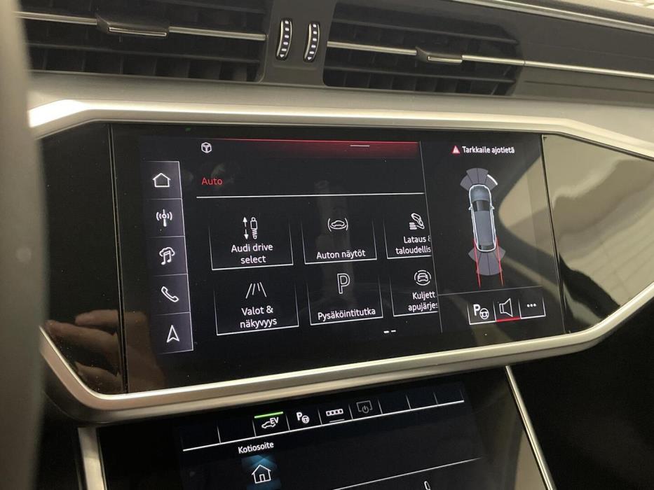 AUDI A6 2025