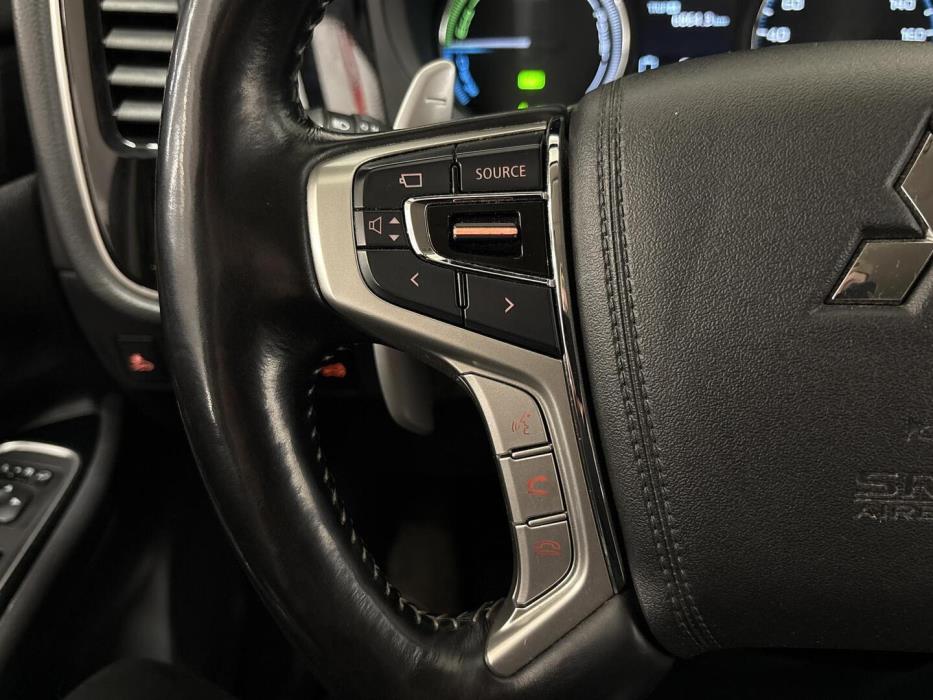 MITSUBISHI OUTLANDER 2018