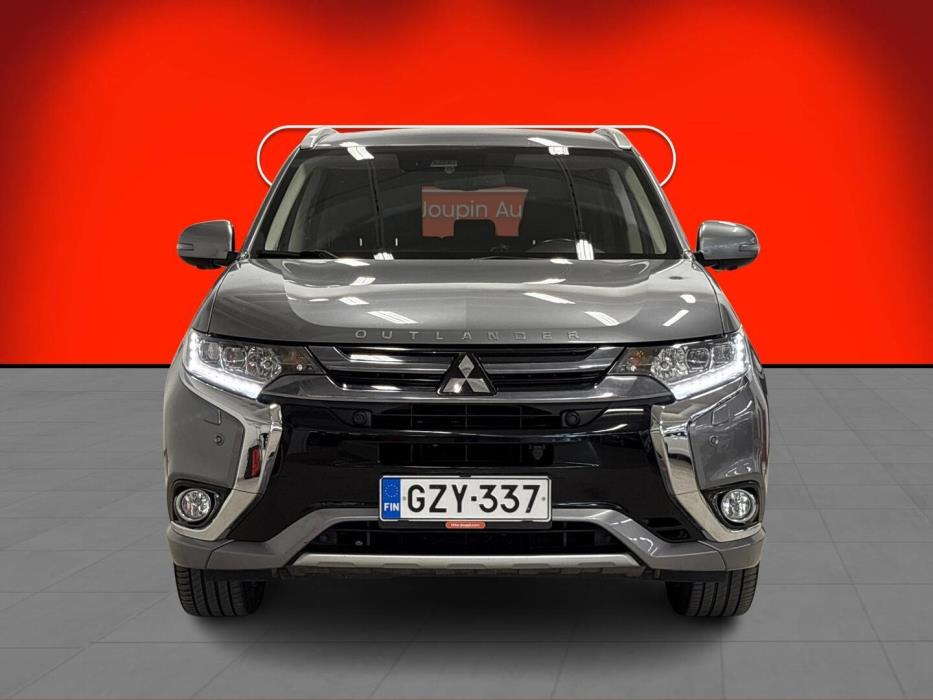 MITSUBISHI OUTLANDER 2018