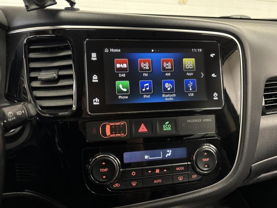 MITSUBISHI OUTLANDER 2018