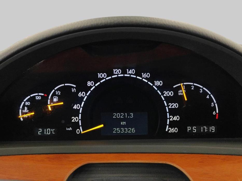 MERCEDES-BENZ S 2001